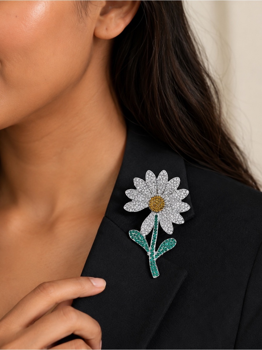 Luxury Daisy Brooch